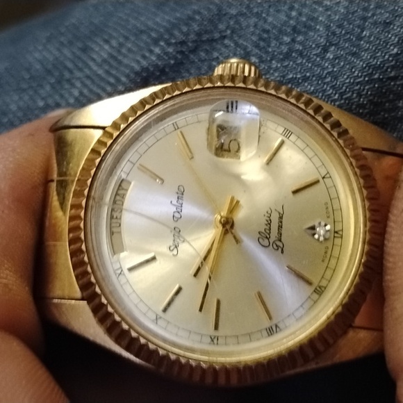 Sergio Valente Gold Classic Presidential Watch - Picture 8 of 8